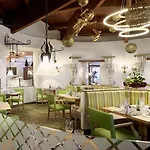 Hotell Post 4*